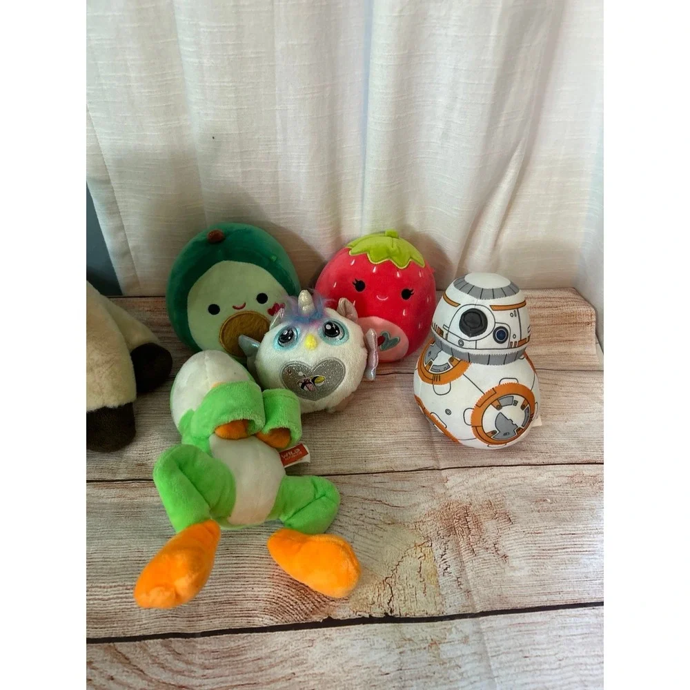 Squish mellows and other stuffed‎ animals